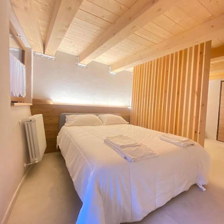 Boutique Alpine Studio - Steps From Dolonne Ski Lifts Apartment Курмайор Екстериор снимка